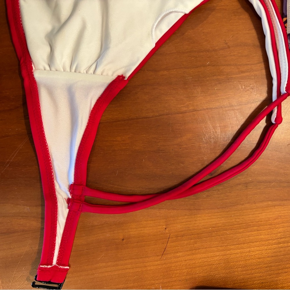 Lot of 2 Born Primitive Swim Bikini Tops Size Small - Picture 6 of 14